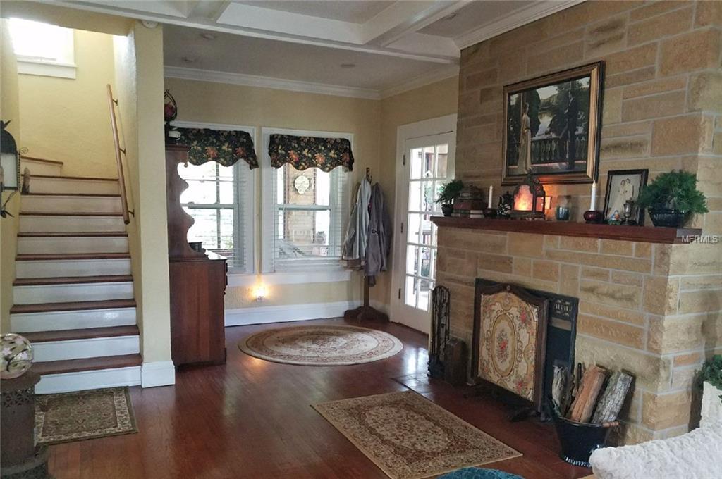 2300 SHERIDAN ROAD, MOUNT DORA, Florida 32757, 4 Bedrooms Bedrooms, 8 Rooms Rooms,2 BathroomsBathrooms,Residential,For sale,SHERIDAN,G4852537