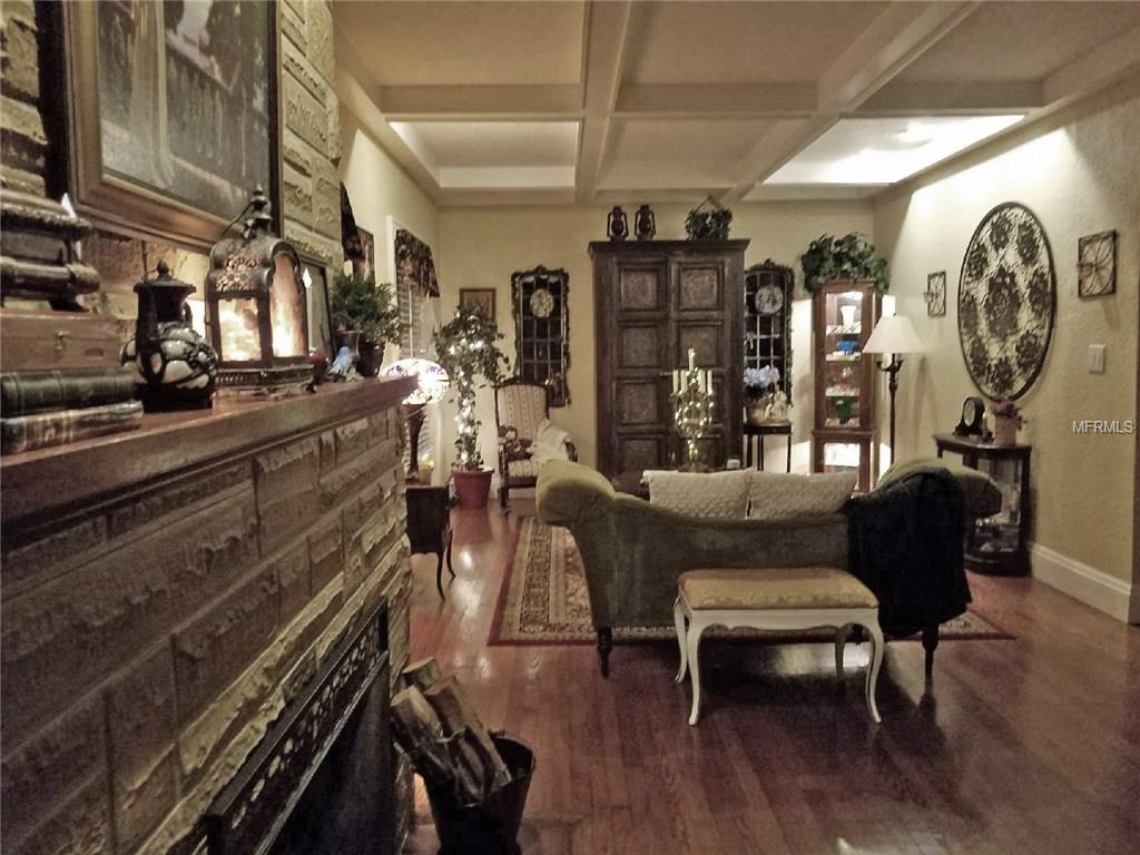 2300 SHERIDAN ROAD, MOUNT DORA, Florida 32757, 4 Bedrooms Bedrooms, 8 Rooms Rooms,2 BathroomsBathrooms,Residential,For sale,SHERIDAN,G4852537