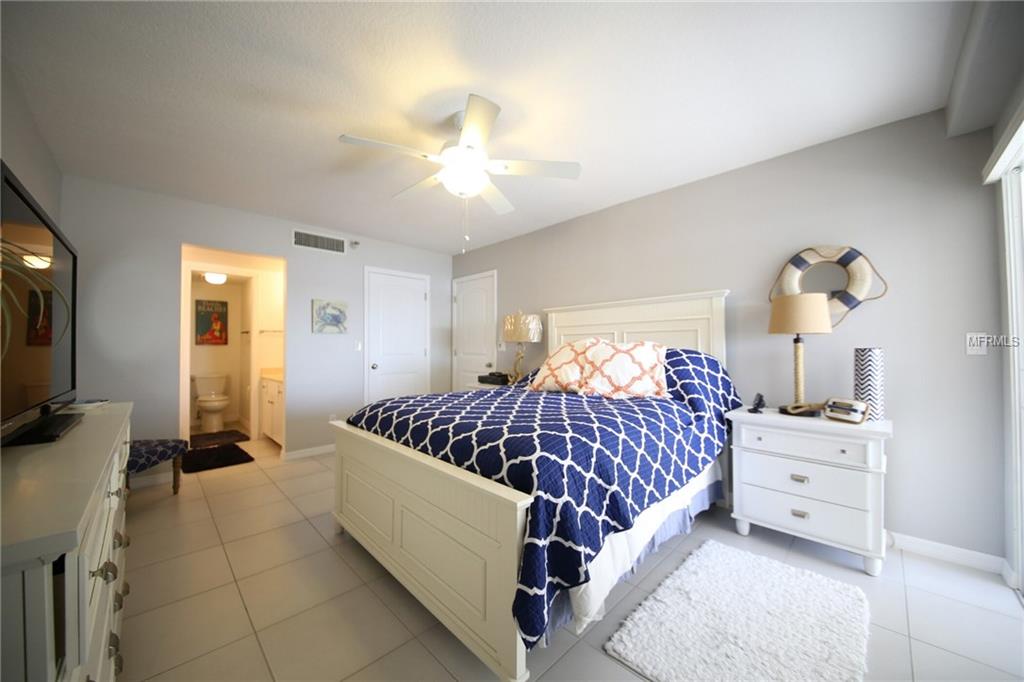 1701 BEACH ROAD, ENGLEWOOD, Florida 34223, 2 Bedrooms Bedrooms, 7 Rooms Rooms,2 BathroomsBathrooms,Residential,For sale,BEACH,D5923010