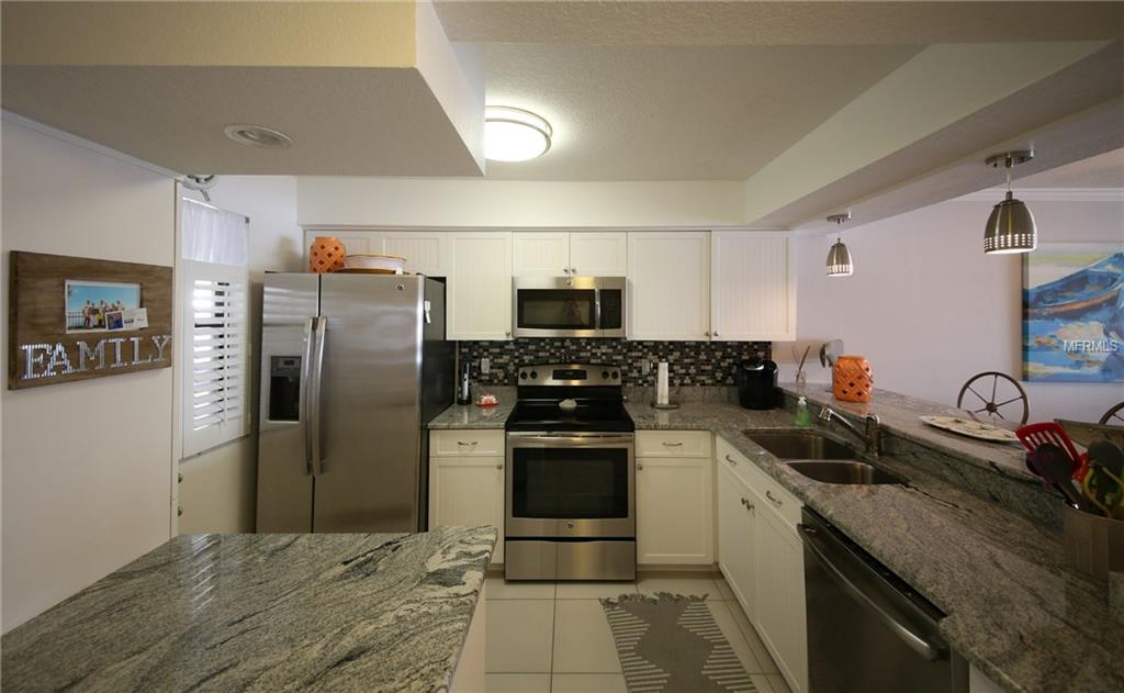 1701 BEACH ROAD, ENGLEWOOD, Florida 34223, 2 Bedrooms Bedrooms, 7 Rooms Rooms,2 BathroomsBathrooms,Residential,For sale,BEACH,D5923010