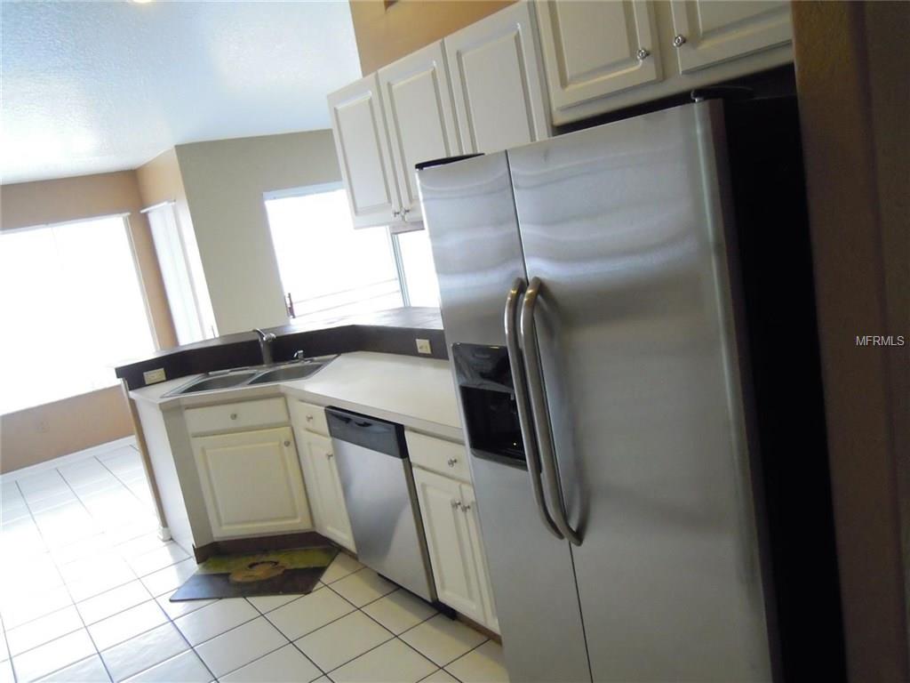 219 CHESTNUT RIDGE STREET, WINTER SPRINGS, Florida 32708, 4 Bedrooms Bedrooms, 8 Rooms Rooms,3 BathroomsBathrooms,Residential,For sale,CHESTNUT RIDGE,O5533384