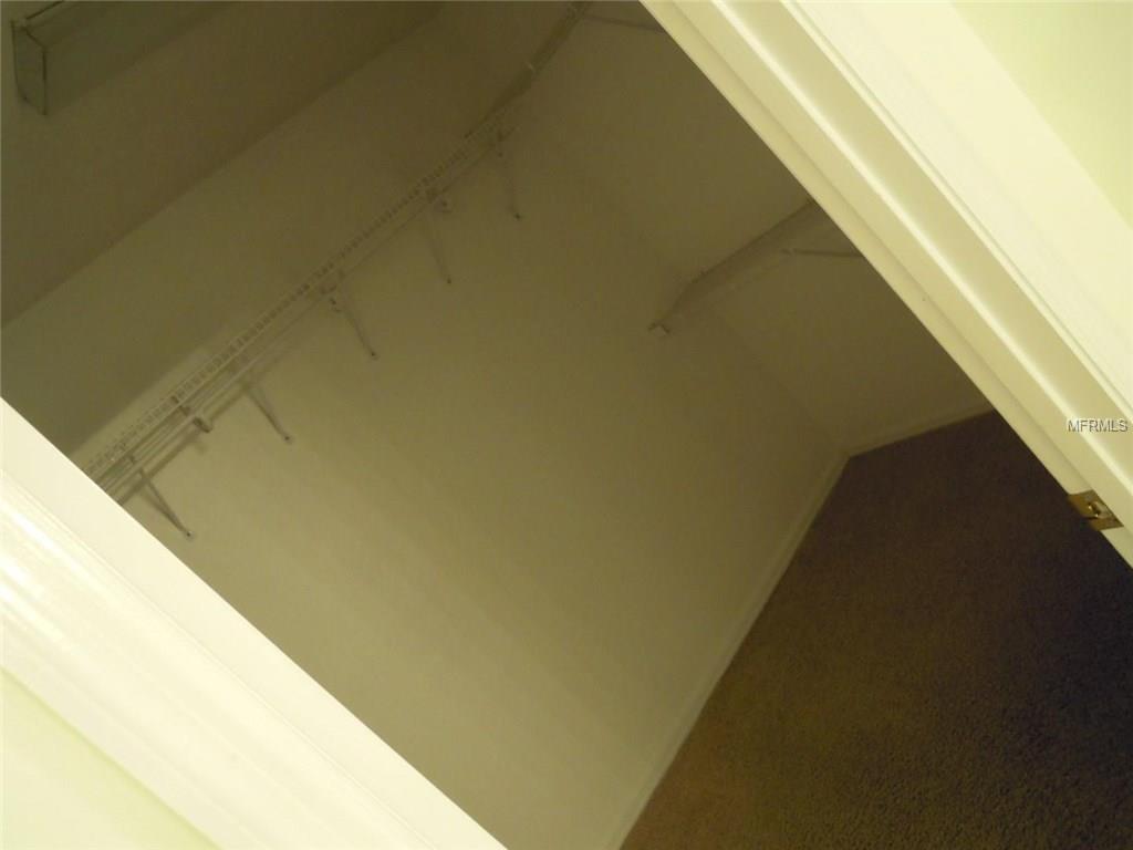 219 CHESTNUT RIDGE STREET, WINTER SPRINGS, Florida 32708, 4 Bedrooms Bedrooms, 8 Rooms Rooms,3 BathroomsBathrooms,Residential,For sale,CHESTNUT RIDGE,O5533384