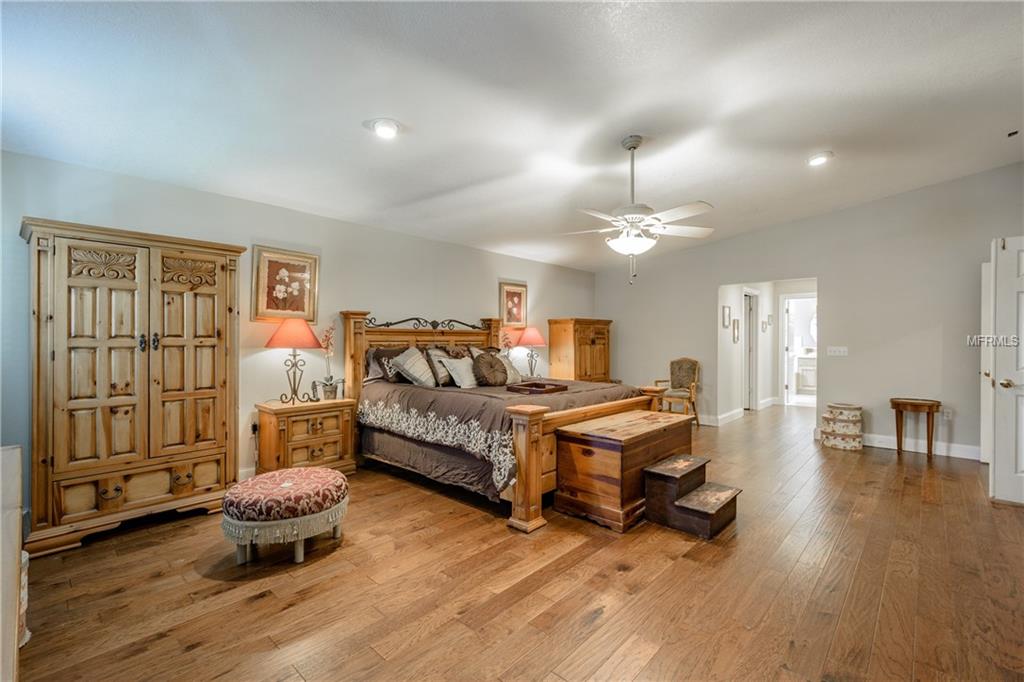 3018 LAKE ELLEN DRIVE, TAMPA, Florida 33618, 4 Bedrooms Bedrooms, 4 Rooms Rooms,3 BathroomsBathrooms,Residential,For sale,LAKE ELLEN,T2910281