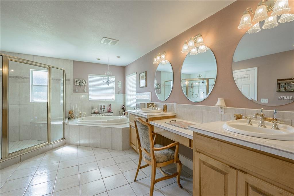 3018 LAKE ELLEN DRIVE, TAMPA, Florida 33618, 4 Bedrooms Bedrooms, 4 Rooms Rooms,3 BathroomsBathrooms,Residential,For sale,LAKE ELLEN,T2910281