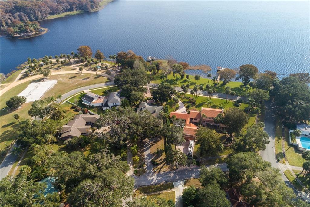 325 LAKESHORE DRIVE, LEESBURG, Florida 34748, 4 Bedrooms Bedrooms, 9 Rooms Rooms,3 BathroomsBathrooms,Residential,For sale,LAKESHORE,G4850789