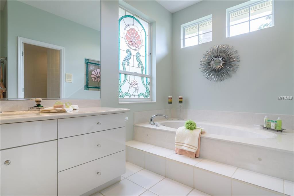 6633 SAINT JAMES CROSSING, UNIVERSITY PARK, Florida 34201, 3 Bedrooms Bedrooms, 7 Rooms Rooms,2 BathroomsBathrooms,Residential,For sale,SAINT JAMES,A4206303