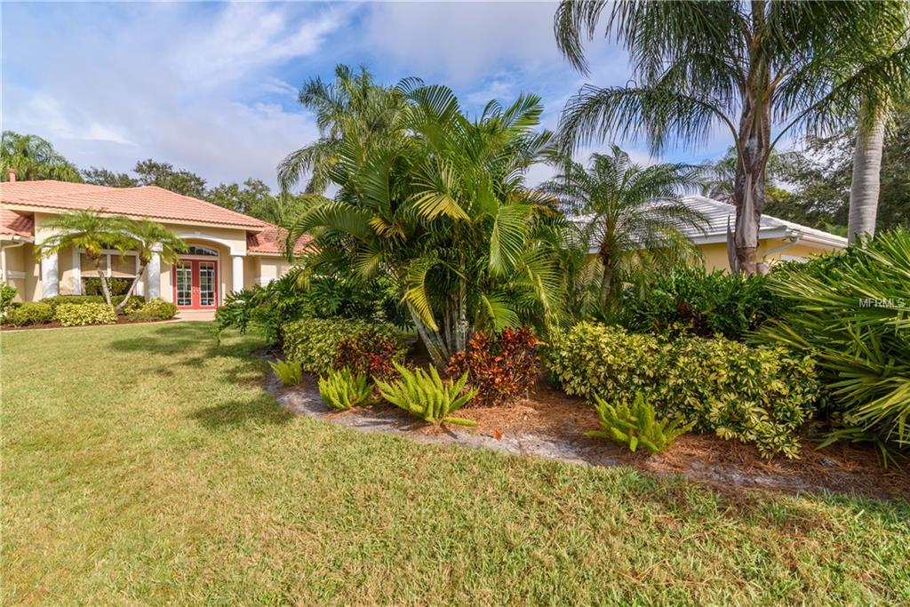 6633 SAINT JAMES CROSSING, UNIVERSITY PARK, Florida 34201, 3 Bedrooms Bedrooms, 7 Rooms Rooms,2 BathroomsBathrooms,Residential,For sale,SAINT JAMES,A4206303