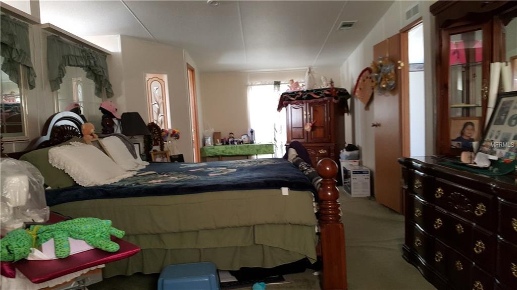 417 BOWEN ROAD, DAVENPORT, Florida 33837, 3 Bedrooms Bedrooms, 6 Rooms Rooms,2 BathroomsBathrooms,Residential,For sale,BOWEN,S4856904