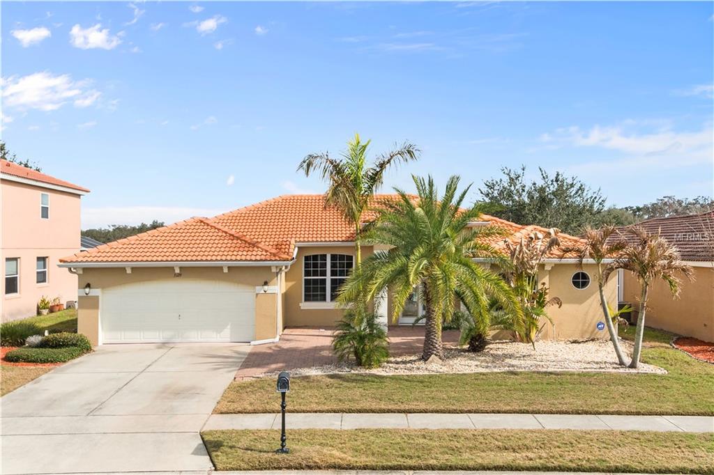 3129 RIACHUELO LANE, KISSIMMEE, Florida 34744, 4 Bedrooms Bedrooms, 8 Rooms Rooms,3 BathroomsBathrooms,Residential,For sale,RIACHUELO,O5561494