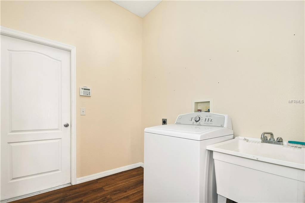 3129 RIACHUELO LANE, KISSIMMEE, Florida 34744, 4 Bedrooms Bedrooms, 8 Rooms Rooms,3 BathroomsBathrooms,Residential,For sale,RIACHUELO,O5561494