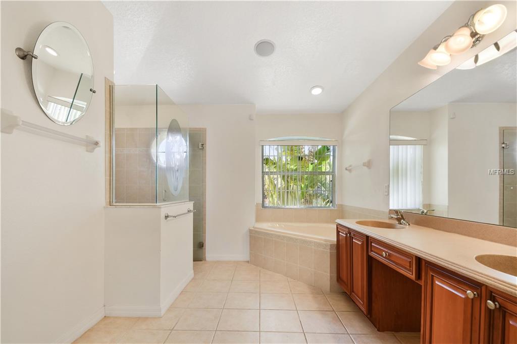 3129 RIACHUELO LANE, KISSIMMEE, Florida 34744, 4 Bedrooms Bedrooms, 8 Rooms Rooms,3 BathroomsBathrooms,Residential,For sale,RIACHUELO,O5561494