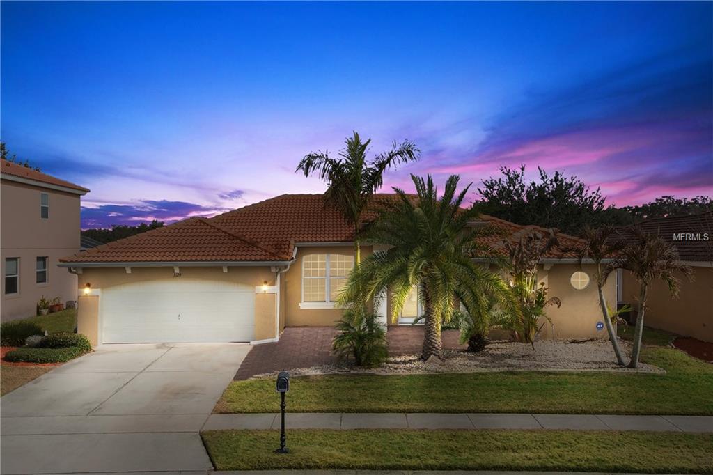 3129 RIACHUELO LANE, KISSIMMEE, Florida 34744, 4 Bedrooms Bedrooms, 8 Rooms Rooms,3 BathroomsBathrooms,Residential,For sale,RIACHUELO,O5561494