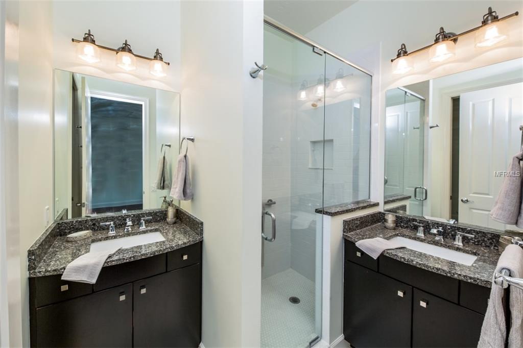 1826 HAWKINS COURT, SARASOTA, Florida 34236, 3 Bedrooms Bedrooms, 5 Rooms Rooms,2 BathroomsBathrooms,Residential,For sale,HAWKINS,A4179265