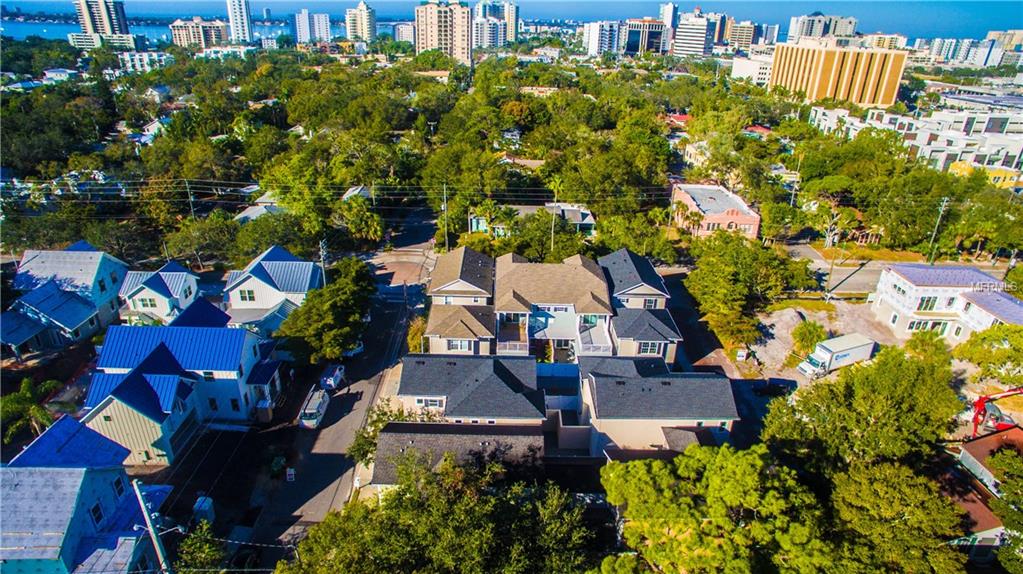 1826 HAWKINS COURT, SARASOTA, Florida 34236, 3 Bedrooms Bedrooms, 5 Rooms Rooms,2 BathroomsBathrooms,Residential,For sale,HAWKINS,A4179265