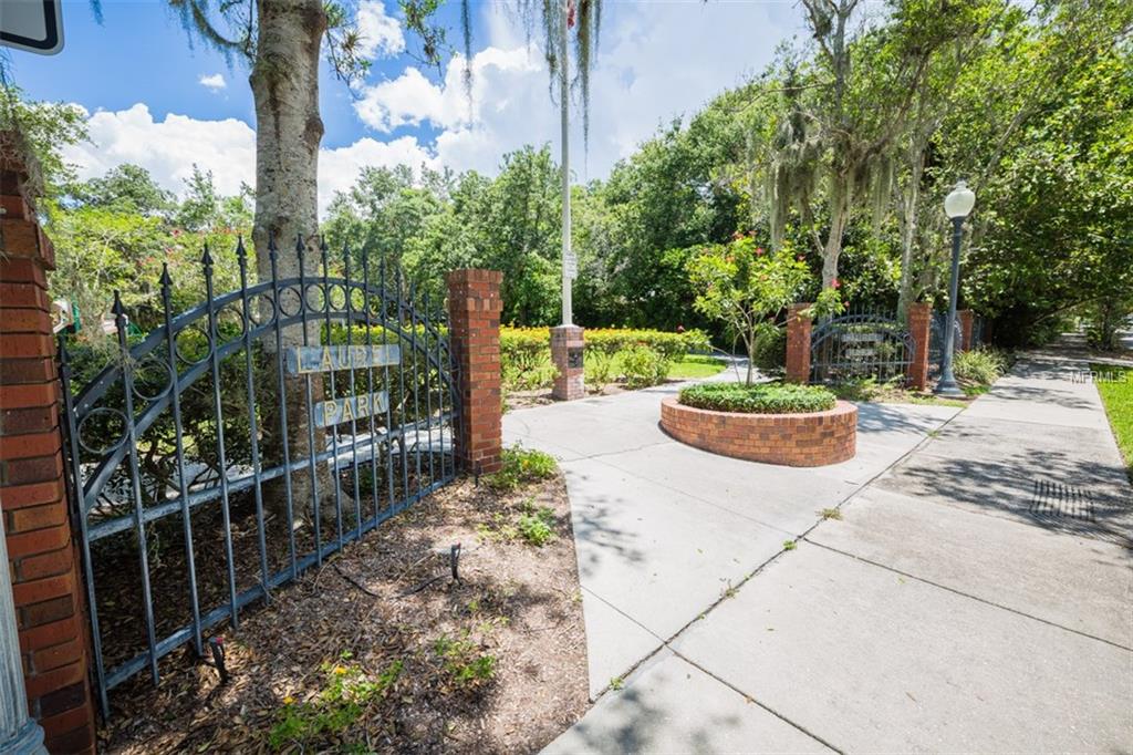 1826 HAWKINS COURT, SARASOTA, Florida 34236, 3 Bedrooms Bedrooms, 5 Rooms Rooms,2 BathroomsBathrooms,Residential,For sale,HAWKINS,A4179265