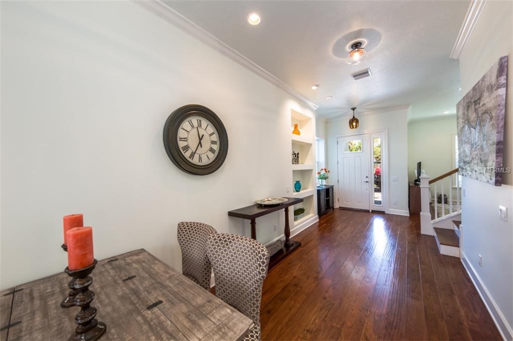 1826 HAWKINS COURT, SARASOTA, Florida 34236, 3 Bedrooms Bedrooms, 5 Rooms Rooms,2 BathroomsBathrooms,Residential,For sale,HAWKINS,A4179265