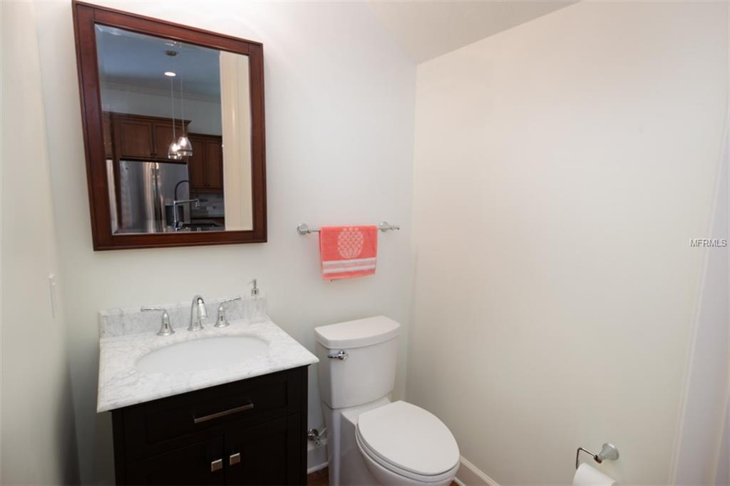 1826 HAWKINS COURT, SARASOTA, Florida 34236, 3 Bedrooms Bedrooms, 5 Rooms Rooms,2 BathroomsBathrooms,Residential,For sale,HAWKINS,A4179265