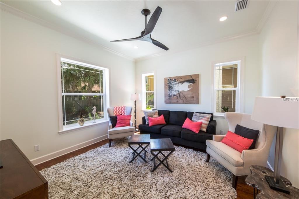 1826 HAWKINS COURT, SARASOTA, Florida 34236, 3 Bedrooms Bedrooms, 5 Rooms Rooms,2 BathroomsBathrooms,Residential,For sale,HAWKINS,A4179265