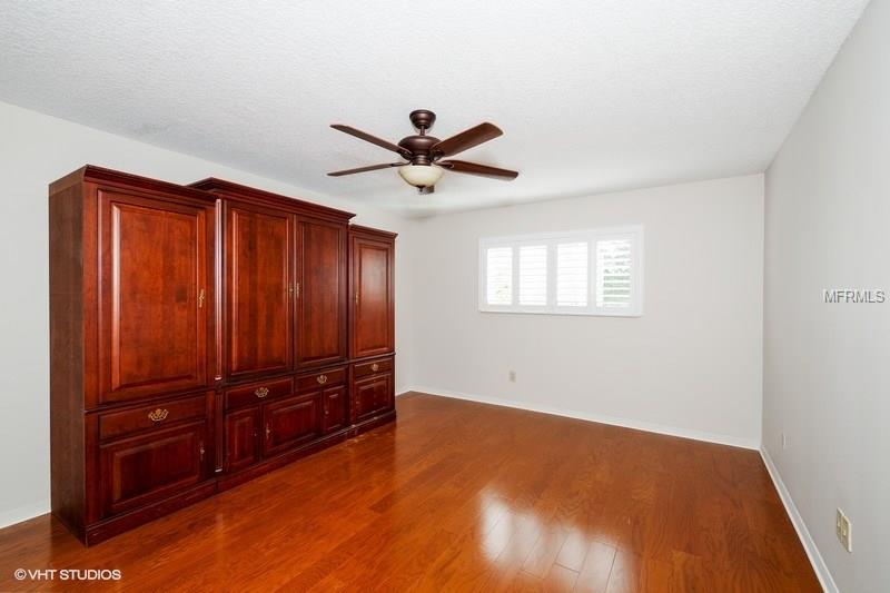 239 QUAYSIDE CIRCLE, MAITLAND, Florida 32751, 3 Bedrooms Bedrooms, 7 Rooms Rooms,2 BathroomsBathrooms,Residential,For sale,QUAYSIDE,O5539421