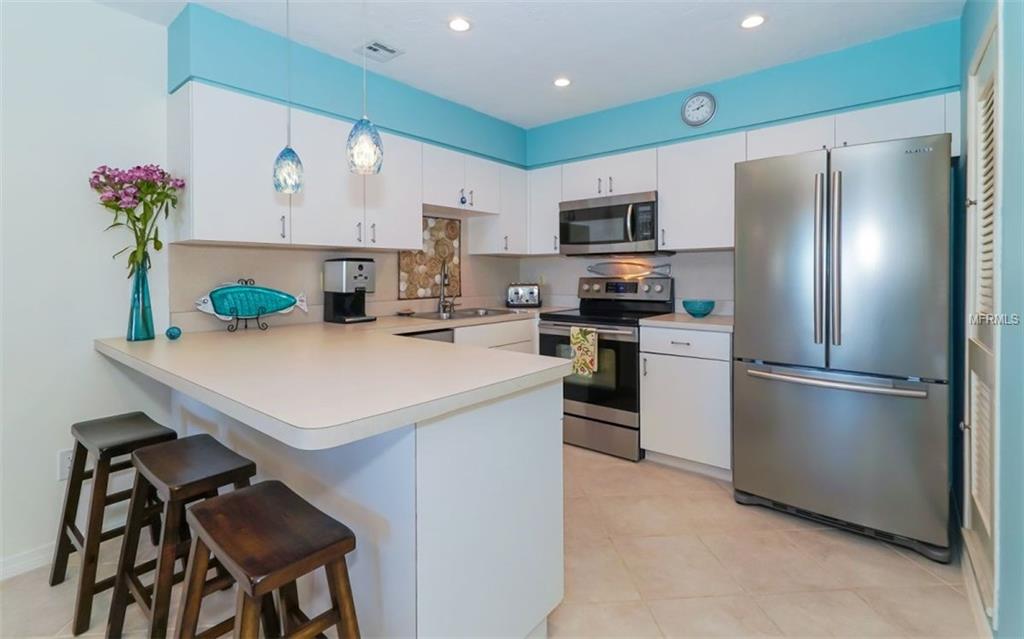 845 BENJAMIN FRANKLIN DRIVE, SARASOTA, Florida 34236, 2 Bedrooms Bedrooms, 5 Rooms Rooms,2 BathroomsBathrooms,Residential,For sale,BENJAMIN FRANKLIN,A4199562