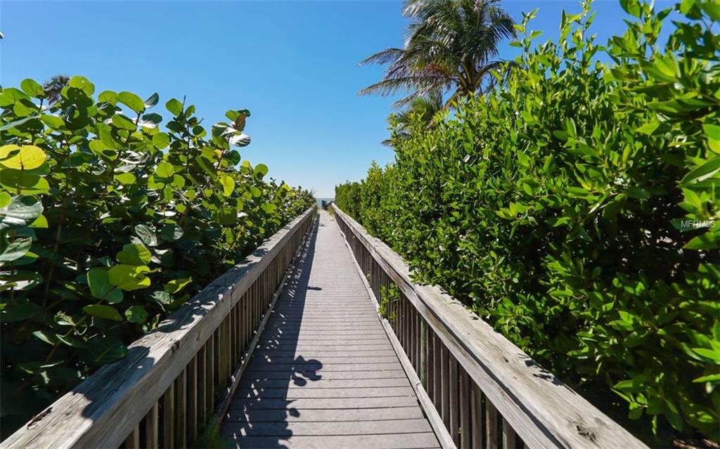 845 BENJAMIN FRANKLIN DRIVE, SARASOTA, Florida 34236, 2 Bedrooms Bedrooms, 5 Rooms Rooms,2 BathroomsBathrooms,Residential,For sale,BENJAMIN FRANKLIN,A4199562