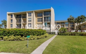 845 BENJAMIN FRANKLIN DRIVE, SARASOTA, Florida 34236, 2 Bedrooms Bedrooms, 5 Rooms Rooms,2 BathroomsBathrooms,Residential,For sale,BENJAMIN FRANKLIN,A4199562