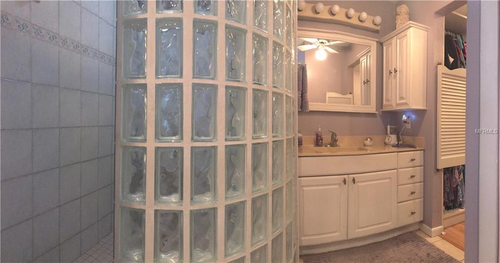 8985 ORANGE BLOSSOM DRIVE, SEMINOLE, Florida 33772, 3 Bedrooms Bedrooms, 5 Rooms Rooms,3 BathroomsBathrooms,Residential,For sale,ORANGE BLOSSOM,U7838170