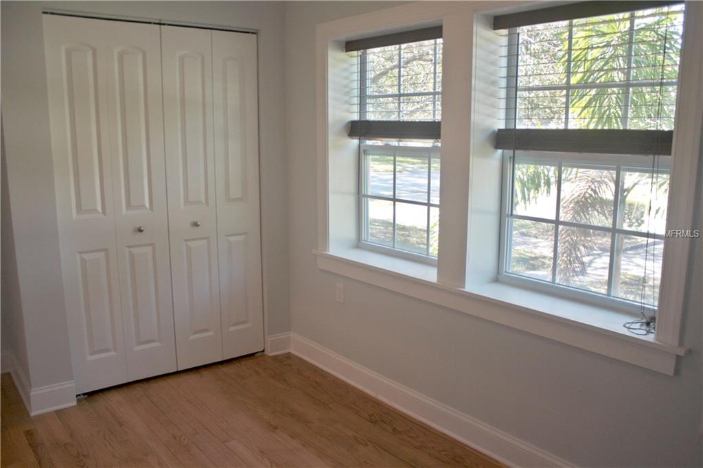 2405 WOODLAWN CIRCLE W, ST PETERSBURG, Florida 33704, 3 Bedrooms Bedrooms, 3 Rooms Rooms,2 BathroomsBathrooms,Residential,For sale,WOODLAWN,U7840884
