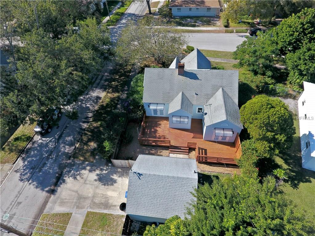 2405 WOODLAWN CIRCLE W, ST PETERSBURG, Florida 33704, 3 Bedrooms Bedrooms, 3 Rooms Rooms,2 BathroomsBathrooms,Residential,For sale,WOODLAWN,U7840884