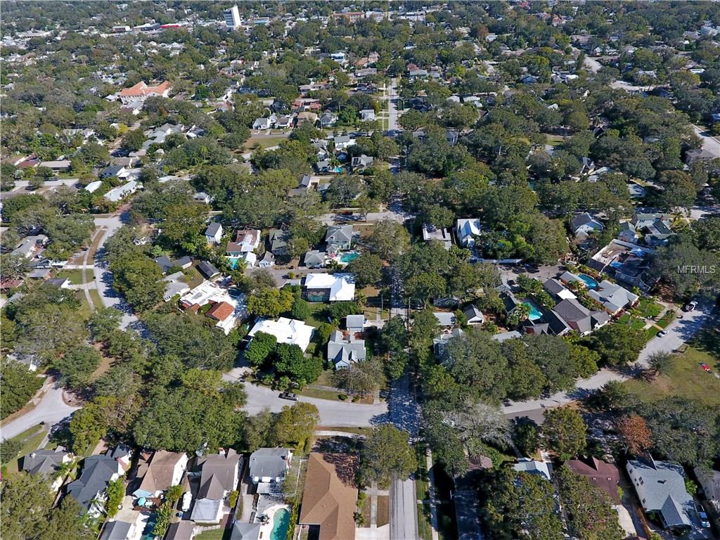 2405 WOODLAWN CIRCLE W, ST PETERSBURG, Florida 33704, 3 Bedrooms Bedrooms, 3 Rooms Rooms,2 BathroomsBathrooms,Residential,For sale,WOODLAWN,U7840884
