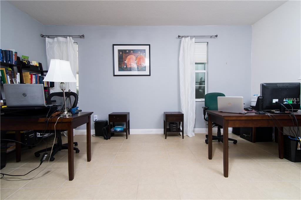 4435 AZURE ISLE WAY, KISSIMMEE, Florida 34744, 5 Bedrooms Bedrooms, 8 Rooms Rooms,3 BathroomsBathrooms,Residential,For sale,AZURE ISLE,O5552685