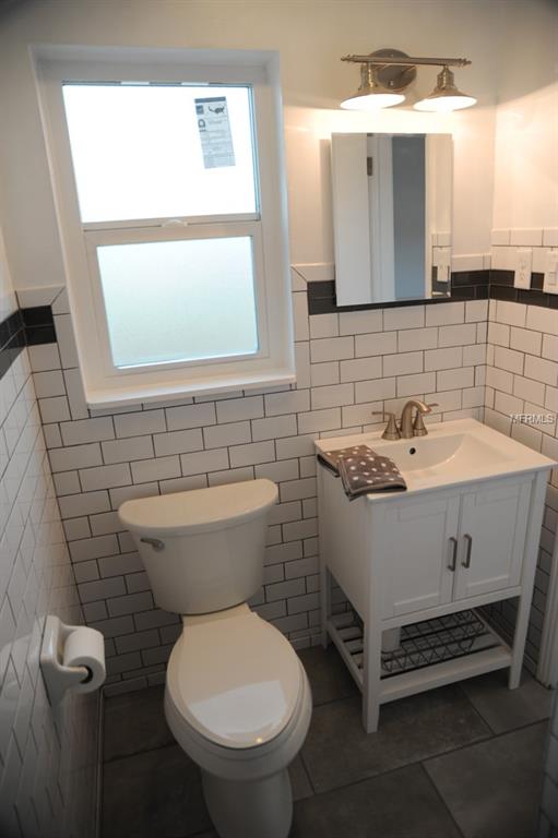 8444 8TH STREET N, ST PETERSBURG, Florida 33702, 3 Bedrooms Bedrooms, 5 Rooms Rooms,2 BathroomsBathrooms,Residential,For sale,8TH,U7845910