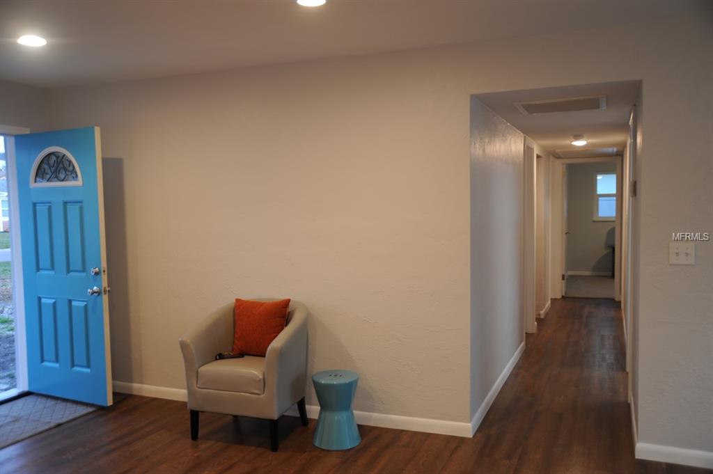 8444 8TH STREET N, ST PETERSBURG, Florida 33702, 3 Bedrooms Bedrooms, 5 Rooms Rooms,2 BathroomsBathrooms,Residential,For sale,8TH,U7845910