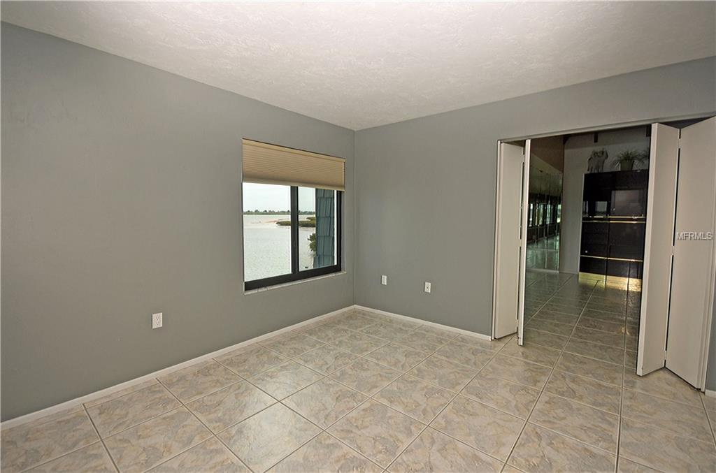 2955 N BEACH ROAD, ENGLEWOOD, Florida 34223, 2 Bedrooms Bedrooms, 6 Rooms Rooms,2 BathroomsBathrooms,Residential,For sale,BEACH,D5922790