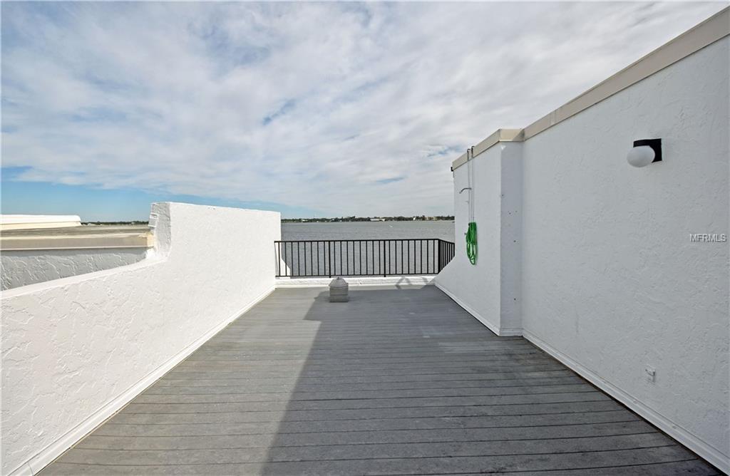 2955 N BEACH ROAD, ENGLEWOOD, Florida 34223, 2 Bedrooms Bedrooms, 6 Rooms Rooms,2 BathroomsBathrooms,Residential,For sale,BEACH,D5922790