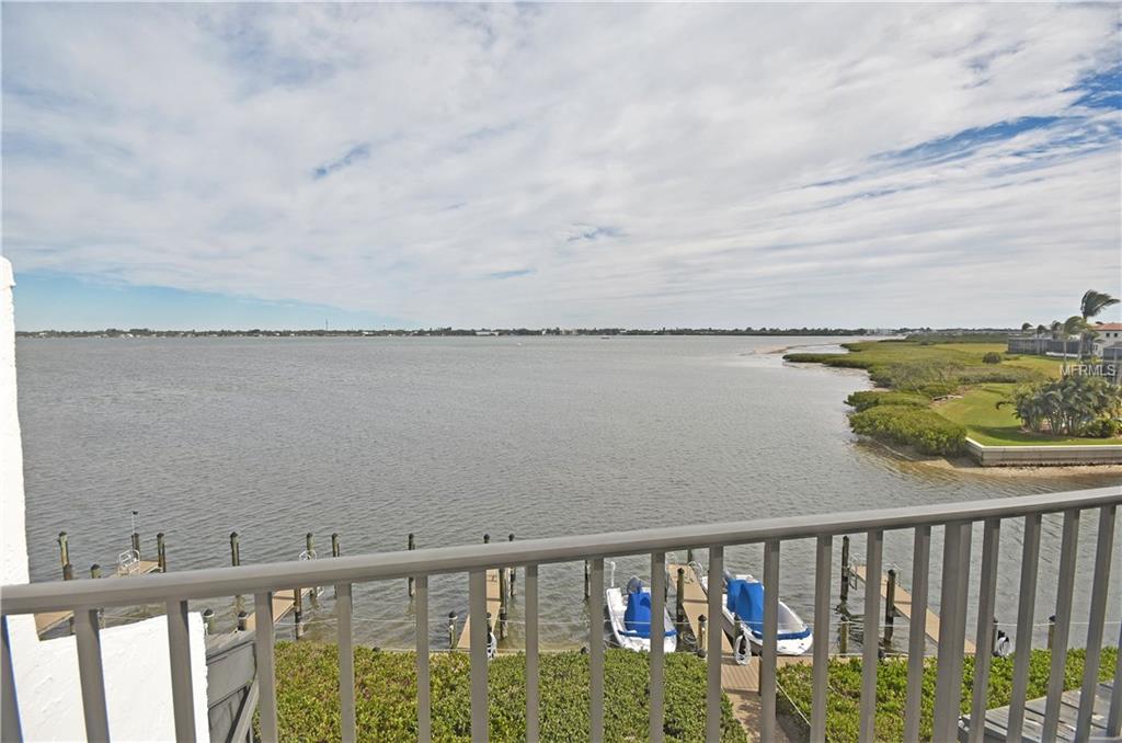 2955 N BEACH ROAD, ENGLEWOOD, Florida 34223, 2 Bedrooms Bedrooms, 6 Rooms Rooms,2 BathroomsBathrooms,Residential,For sale,BEACH,D5922790