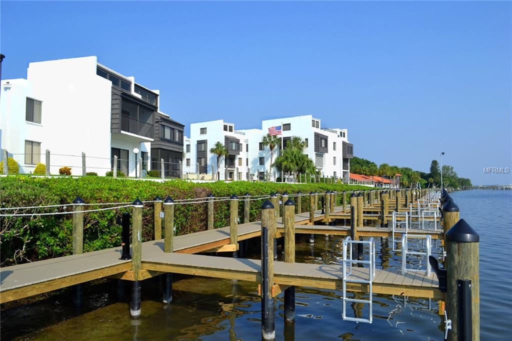 2955 N BEACH ROAD, ENGLEWOOD, Florida 34223, 2 Bedrooms Bedrooms, 6 Rooms Rooms,2 BathroomsBathrooms,Residential,For sale,BEACH,D5922790