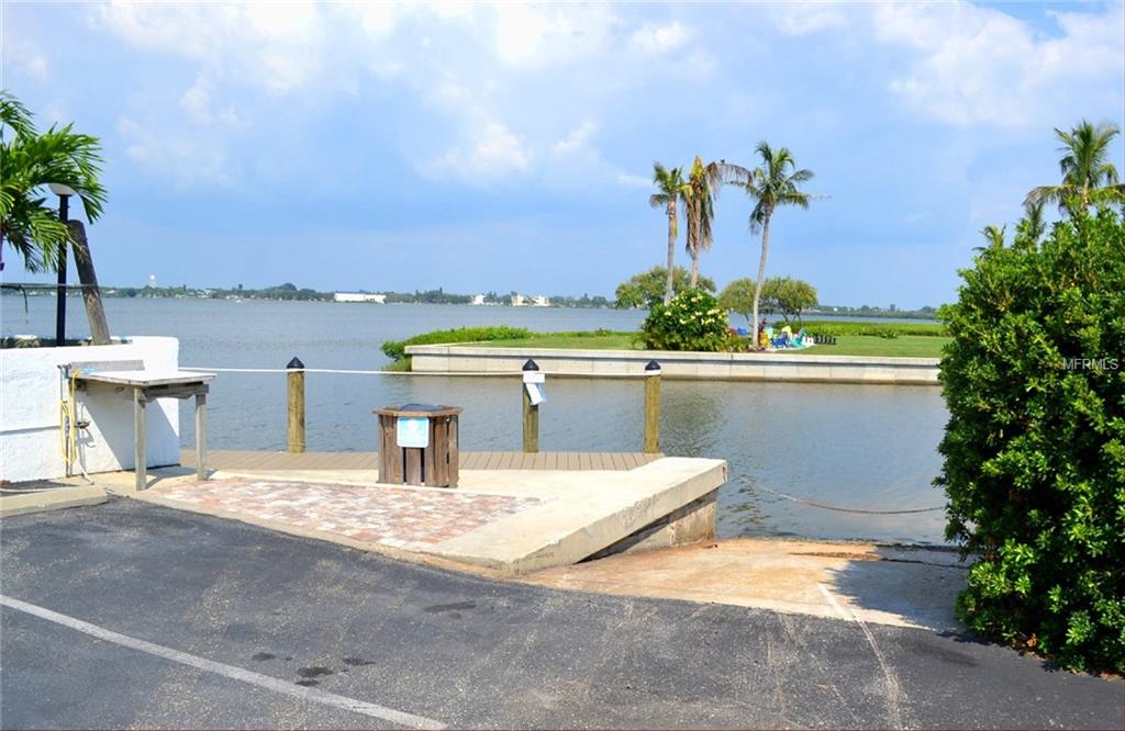 2955 N BEACH ROAD, ENGLEWOOD, Florida 34223, 2 Bedrooms Bedrooms, 6 Rooms Rooms,2 BathroomsBathrooms,Residential,For sale,BEACH,D5922790