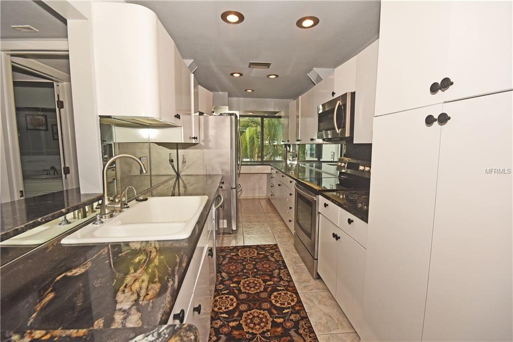 2955 N BEACH ROAD, ENGLEWOOD, Florida 34223, 2 Bedrooms Bedrooms, 6 Rooms Rooms,2 BathroomsBathrooms,Residential,For sale,BEACH,D5922790