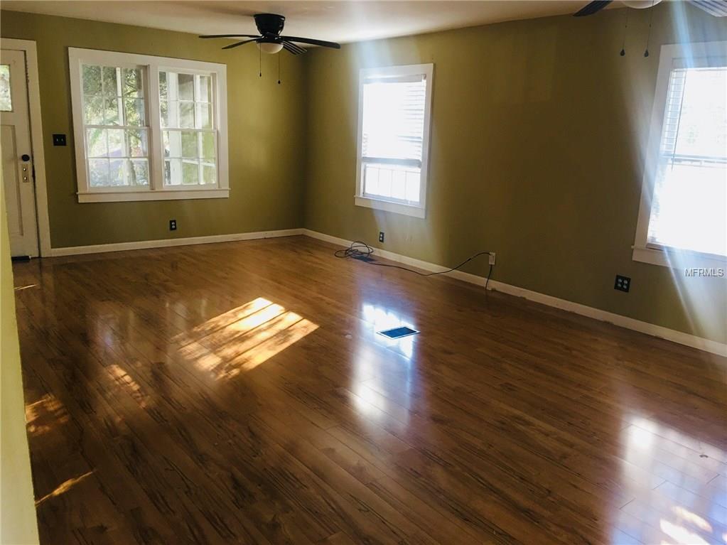 20 W BARNES AVENUE, CHATTAHOOCHEE, Florida 32324, 2 Bedrooms Bedrooms, 4 Rooms Rooms,1 BathroomBathrooms,Residential,For sale,BARNES,W7637697