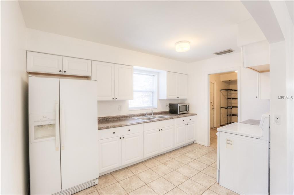 647 N 4TH AVENUE, DELTONA, Florida 32725, 2 Bedrooms Bedrooms, 4 Rooms Rooms,1 BathroomBathrooms,Residential,For sale,4TH,O5561495