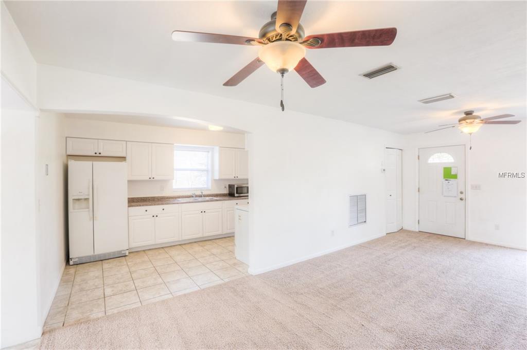 647 N 4TH AVENUE, DELTONA, Florida 32725, 2 Bedrooms Bedrooms, 4 Rooms Rooms,1 BathroomBathrooms,Residential,For sale,4TH,O5561495