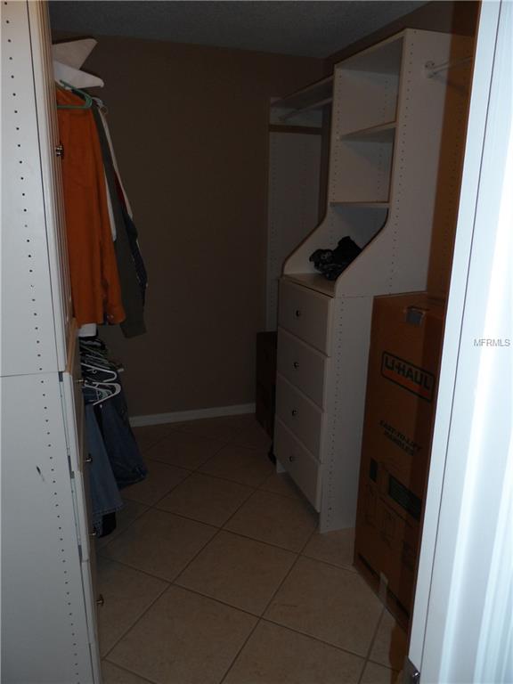 2665 MAN OF WAR CIRCLE, SARASOTA, Florida 34240, 3 Bedrooms Bedrooms, 8 Rooms Rooms,2 BathroomsBathrooms,Residential,For sale,MAN OF WAR,A4202623