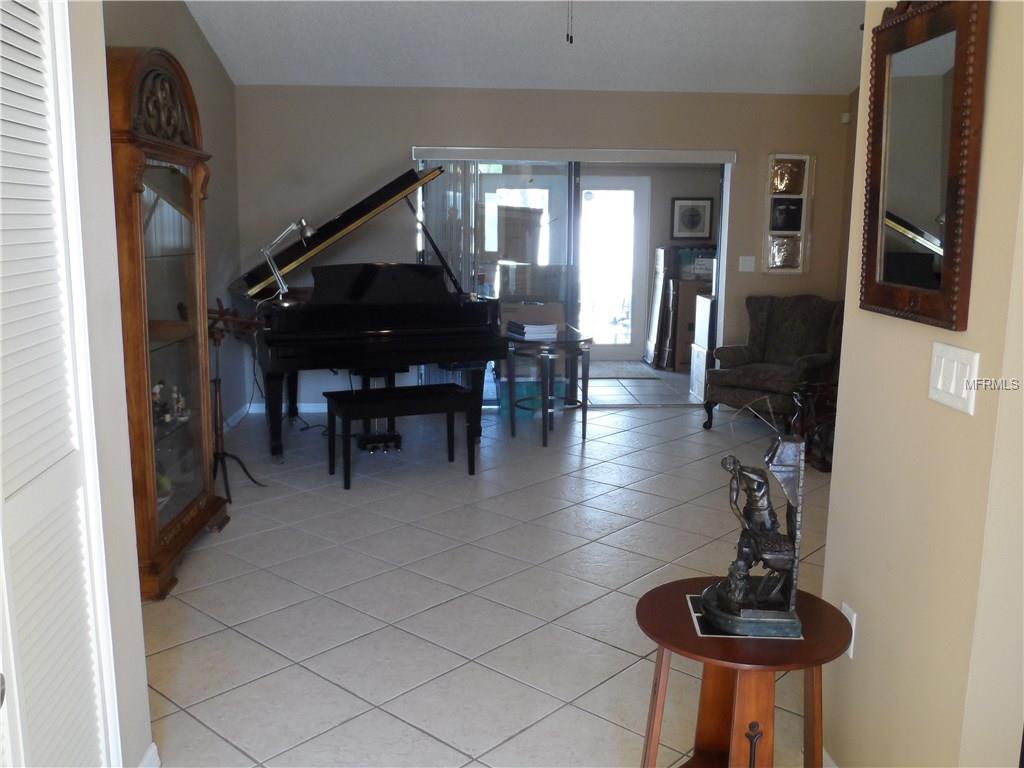 2665 MAN OF WAR CIRCLE, SARASOTA, Florida 34240, 3 Bedrooms Bedrooms, 8 Rooms Rooms,2 BathroomsBathrooms,Residential,For sale,MAN OF WAR,A4202623