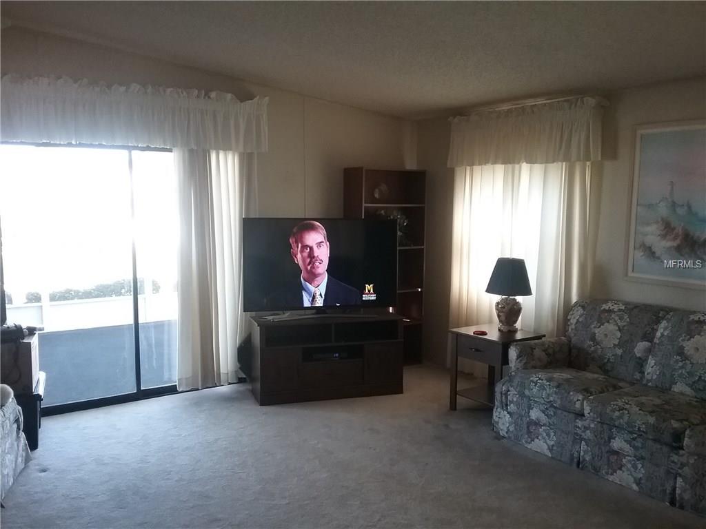 8427 REGAL WAY, PALMETTO, Florida 34221, 2 Bedrooms Bedrooms, 3 Rooms Rooms,2 BathroomsBathrooms,Residential,For sale,REGAL,A4206305