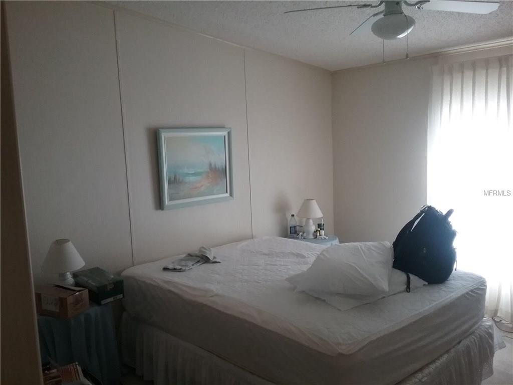 8427 REGAL WAY, PALMETTO, Florida 34221, 2 Bedrooms Bedrooms, 3 Rooms Rooms,2 BathroomsBathrooms,Residential,For sale,REGAL,A4206305