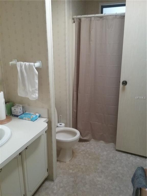 8427 REGAL WAY, PALMETTO, Florida 34221, 2 Bedrooms Bedrooms, 3 Rooms Rooms,2 BathroomsBathrooms,Residential,For sale,REGAL,A4206305