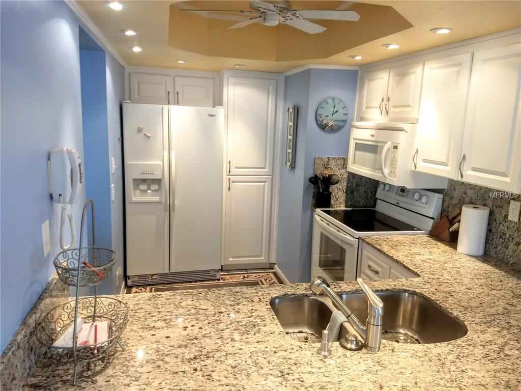 6361 BAHIA DEL MAR BOULEVARD, ST PETERSBURG, Florida 33715, 1 Bedroom Bedrooms, 4 Rooms Rooms,1 BathroomBathrooms,Residential,For sale,BAHIA DEL MAR,U7845454