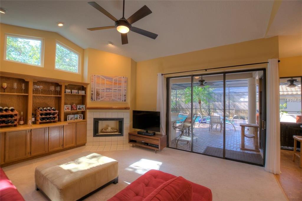 872 LIVE OAK TERRACE NE, ST PETERSBURG, Florida 33703, 3 Bedrooms Bedrooms, 7 Rooms Rooms,2 BathroomsBathrooms,Residential,For sale,LIVE OAK,U7846266