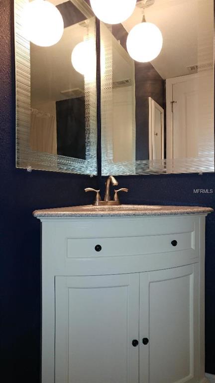 6000 1ST AVENUE S, ST PETERSBURG, Florida 33707, 1 Bedroom Bedrooms, 3 Rooms Rooms,1 BathroomBathrooms,Residential,For sale,1ST,U7846573